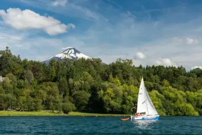 Mejores lagos de Chile: dónde ir para deportes náuticos y paseos en familia